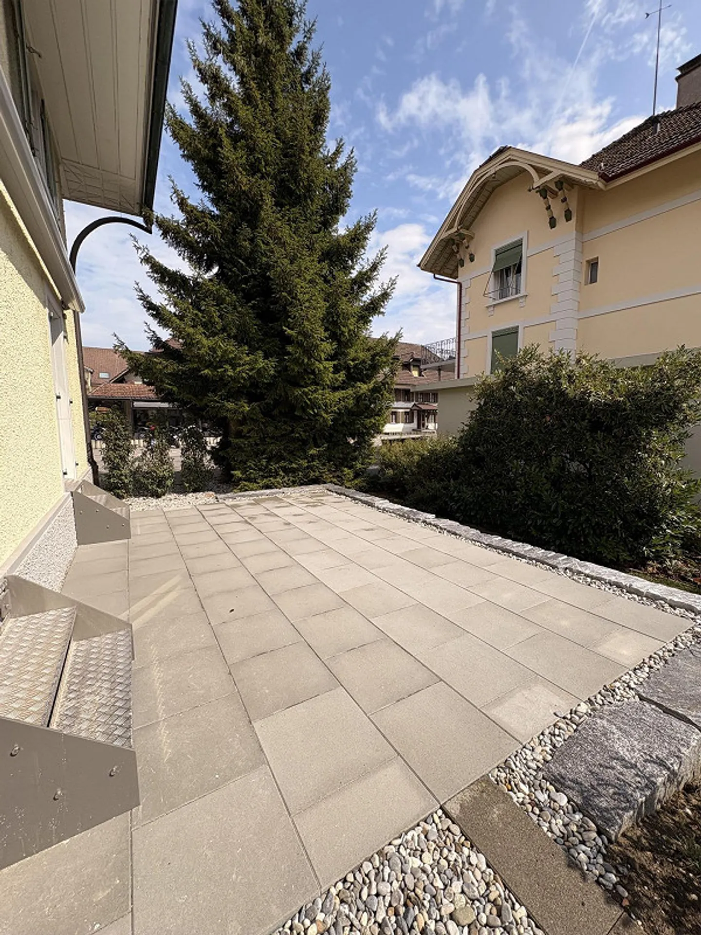 Ampio appartamento di 3,5 stanze, grande terrazza e lavatrice privata - Foto 13 di 13