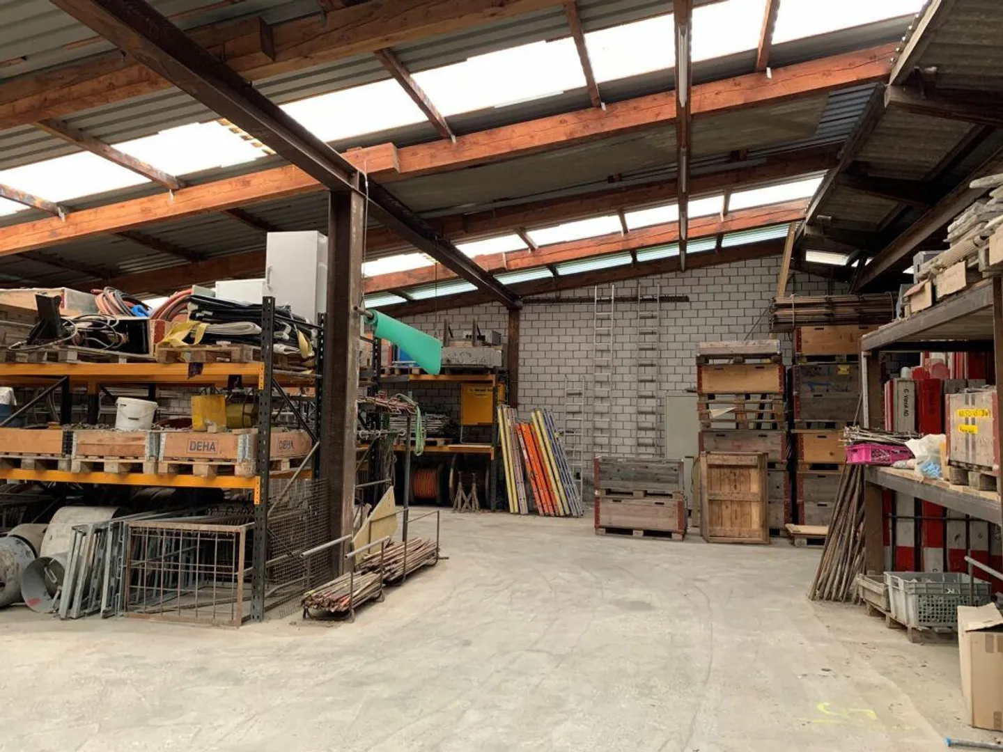 Gewerbehalle mit Büro - Foto 4 von 6