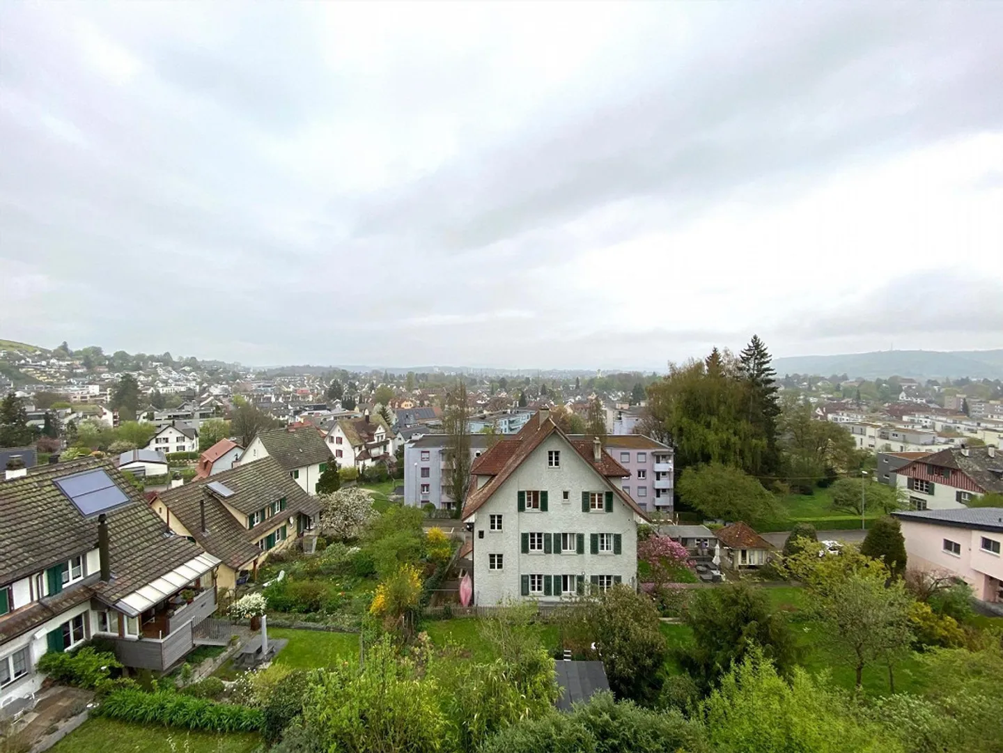 Bell'appartamento con vista panoramica sulla città - Foto 5 di 11