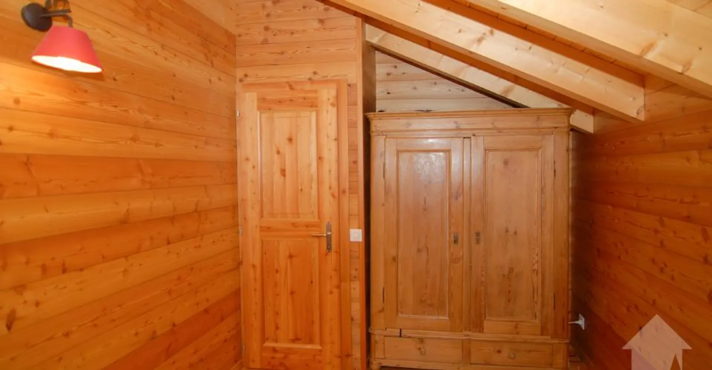 Magnificent chalet in La Forclaz - Photo 8 of 12