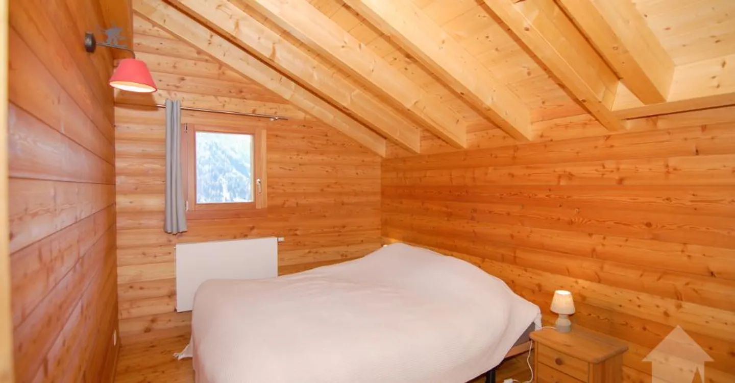 Magnificent chalet in La Forclaz - Photo 9 of 12