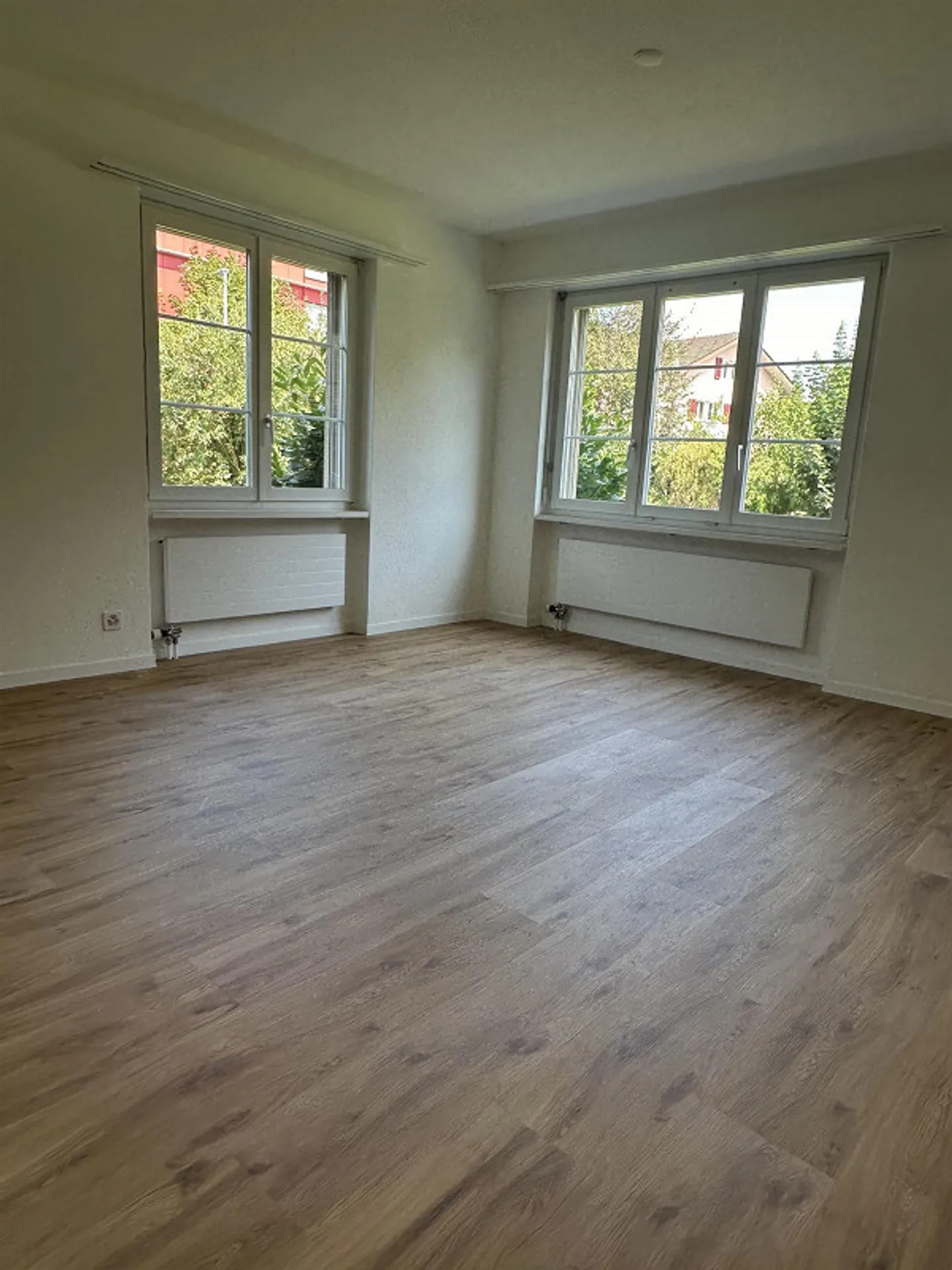 Appartamento 4.5 locali al piano rialzato, vicino al centro di Langenthal - Foto 5 di 12