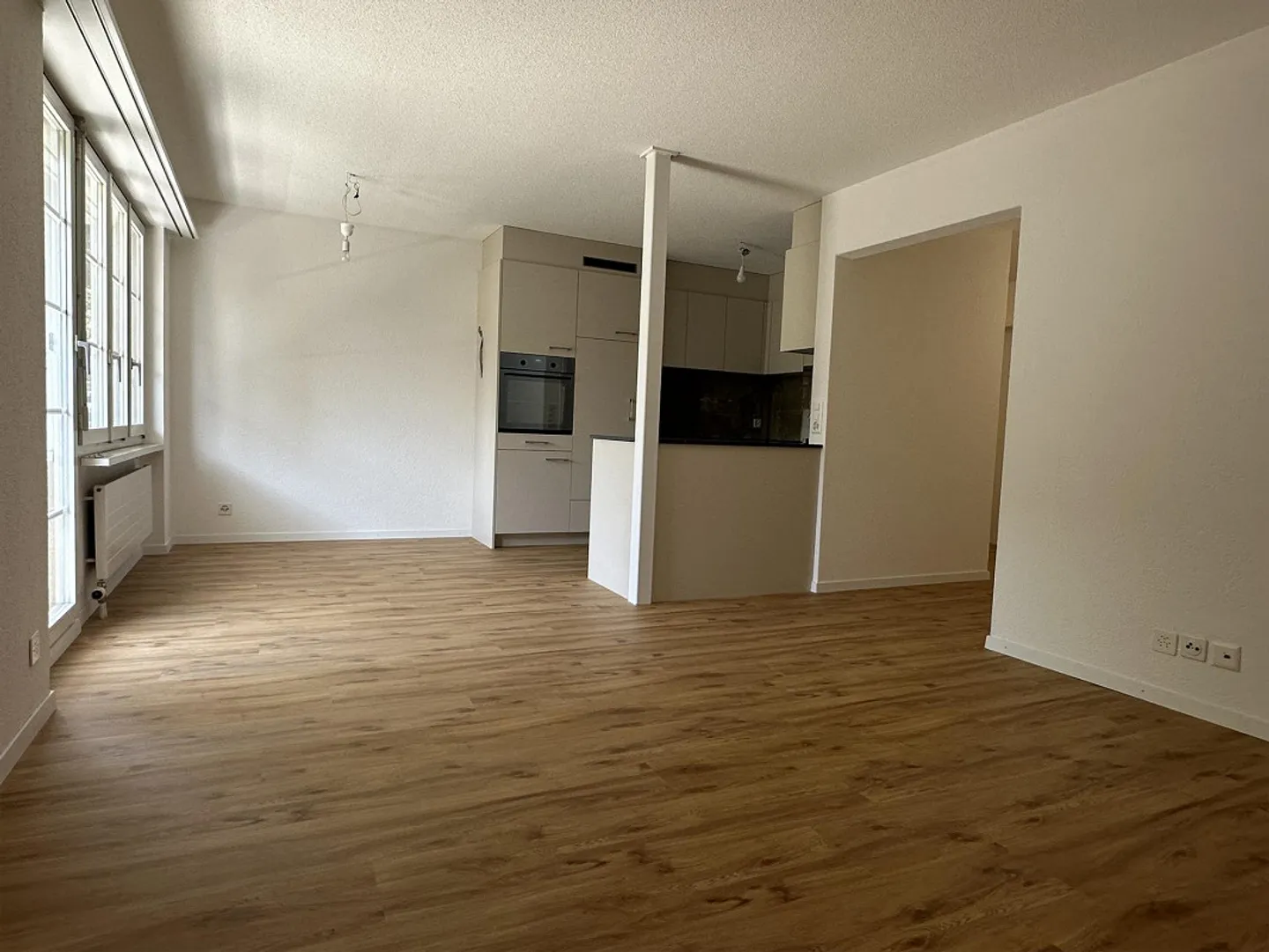Appartamento 4.5 locali al piano rialzato, vicino al centro di Langenthal - Foto 8 di 12