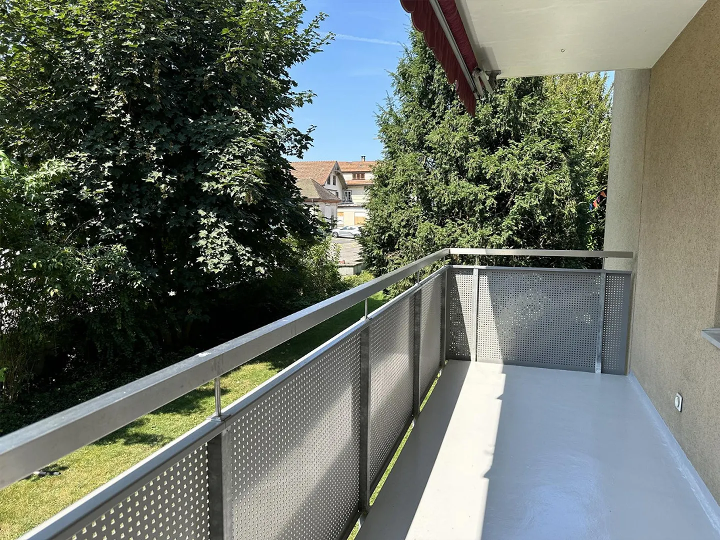 Appartamento 4.5 locali al piano rialzato, vicino al centro di Langenthal - Foto 9 di 12