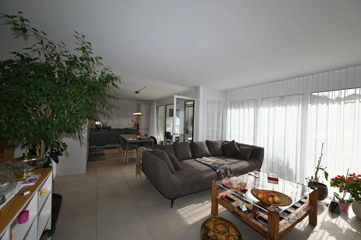 Stilvolle Gartenwohnung in Trimmis - Foto 3 von 16