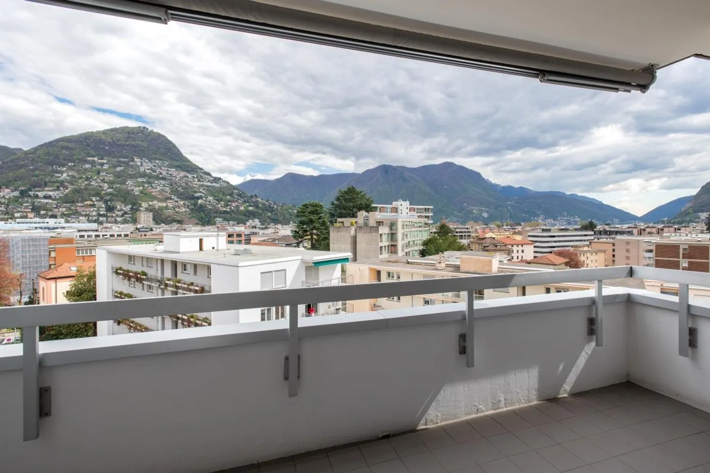 Calme, lumineux et pratique ! - Photo 1 sur 9