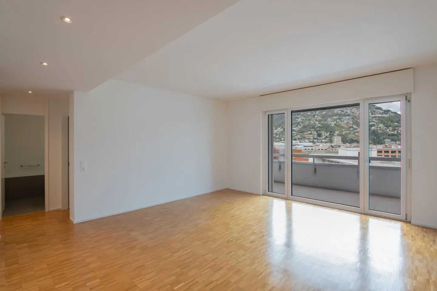 Calme, lumineux et pratique ! - Photo 2 sur 9