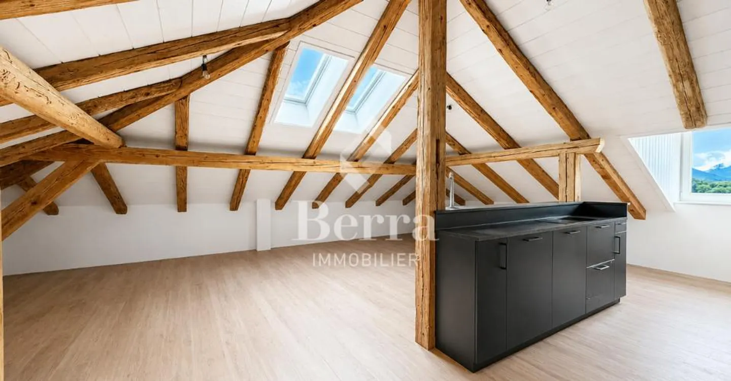 Charmant Appartement en Attique - Photo 10 sur 11