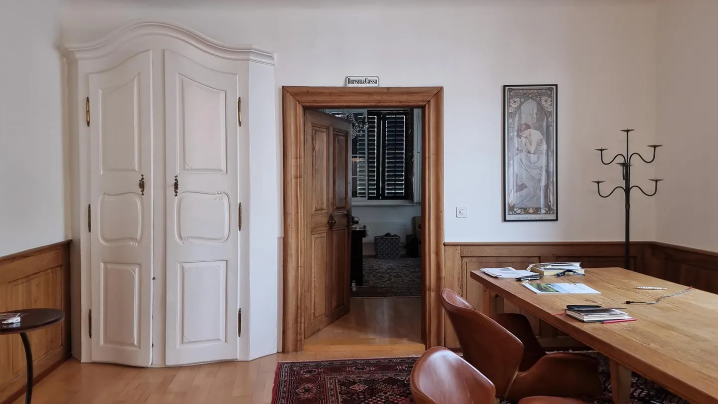 Magnifique appartement spacieux de 4 pièces - Photo 3 sur 11