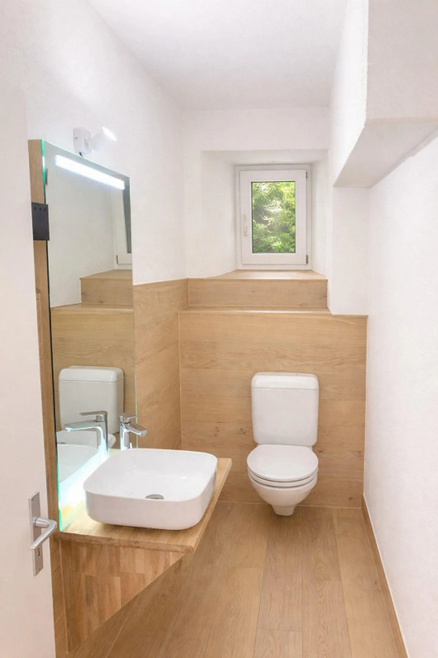 Charming Apartment in Hätzingen Glarus Süd - Photo 6 of 9