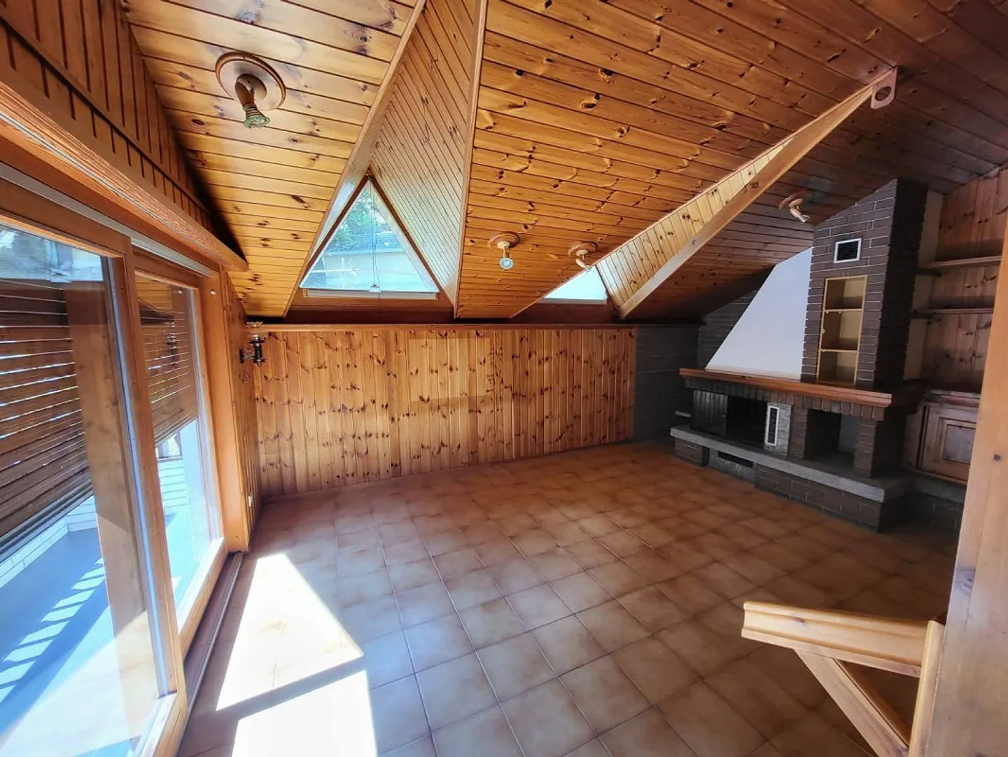 6 ROOMS IN SOAZZA - Photo 3 of 18