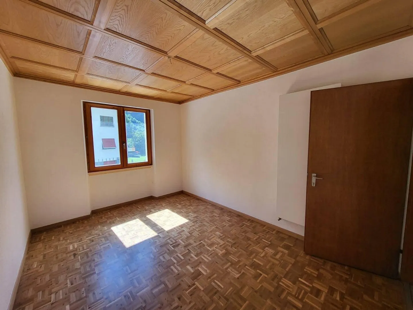 6 ROOMS IN SOAZZA - Photo 4 of 18