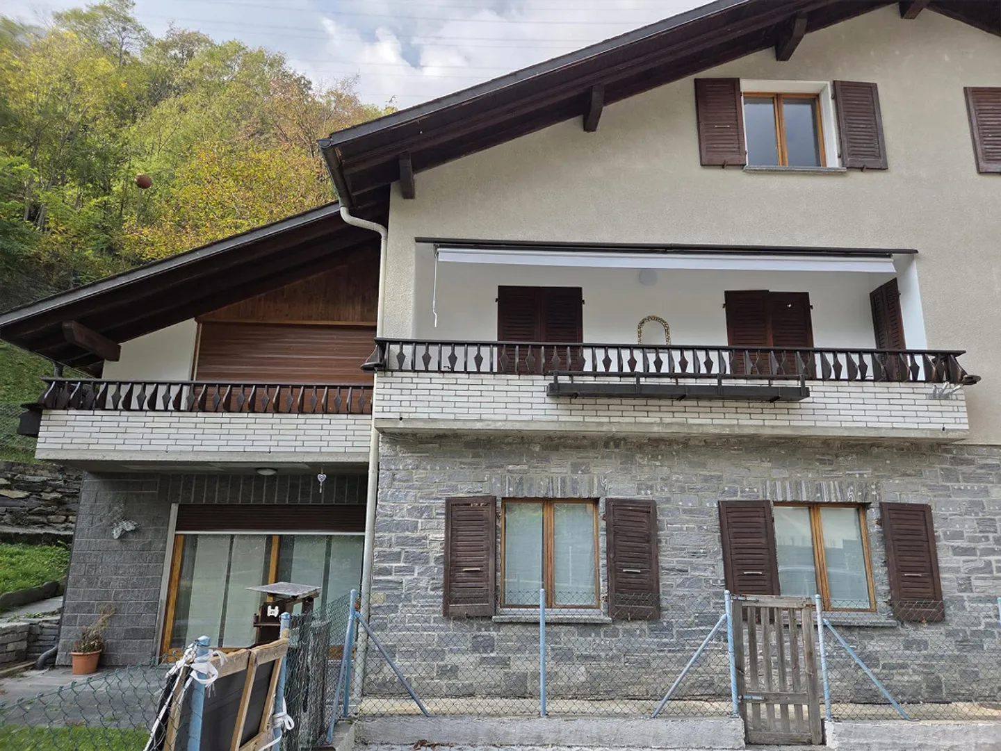6 ROOMS IN SOAZZA - Photo 10 of 18