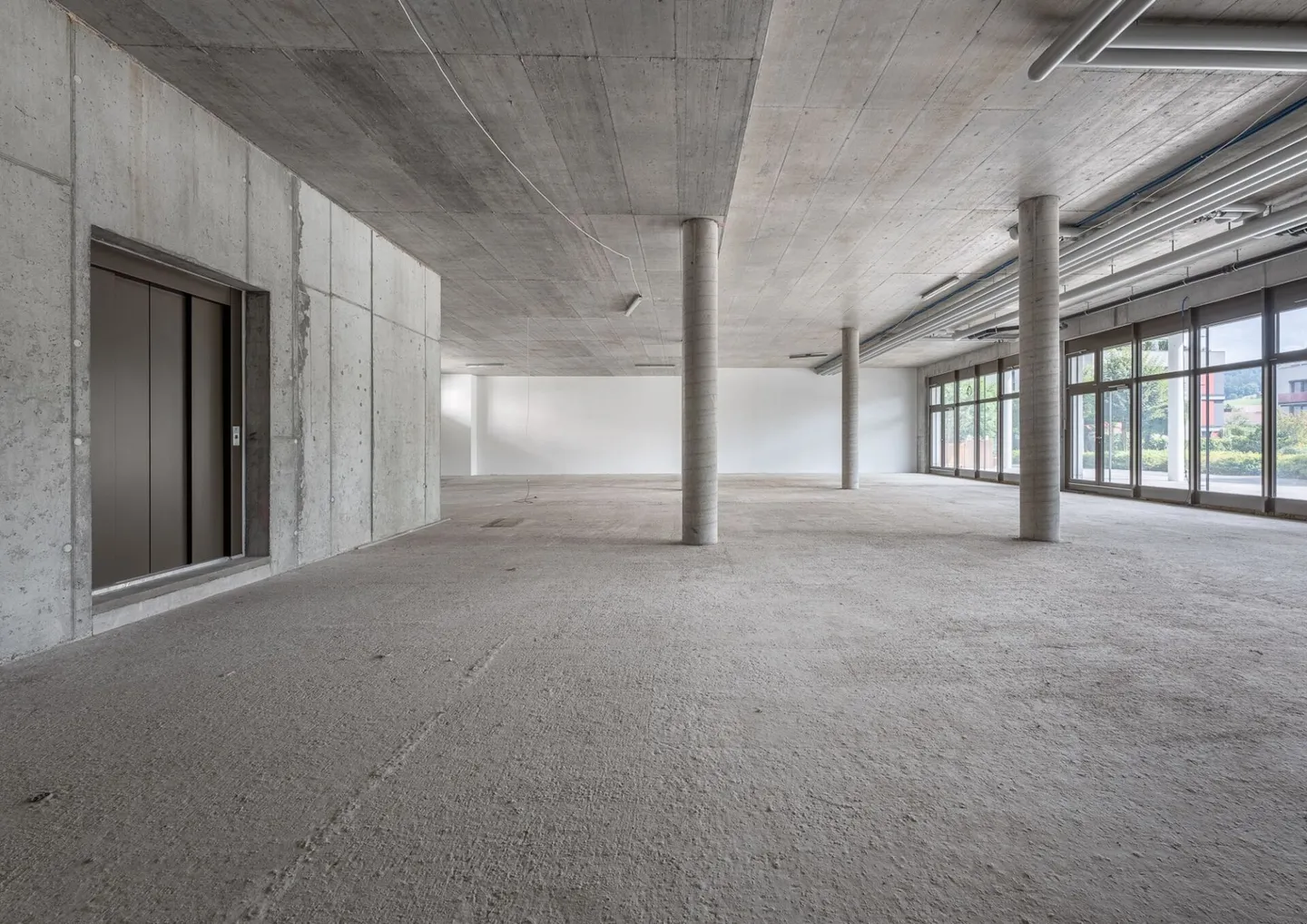 Retail Space Dorfstrasse | 93 m² - Photo 4 of 14