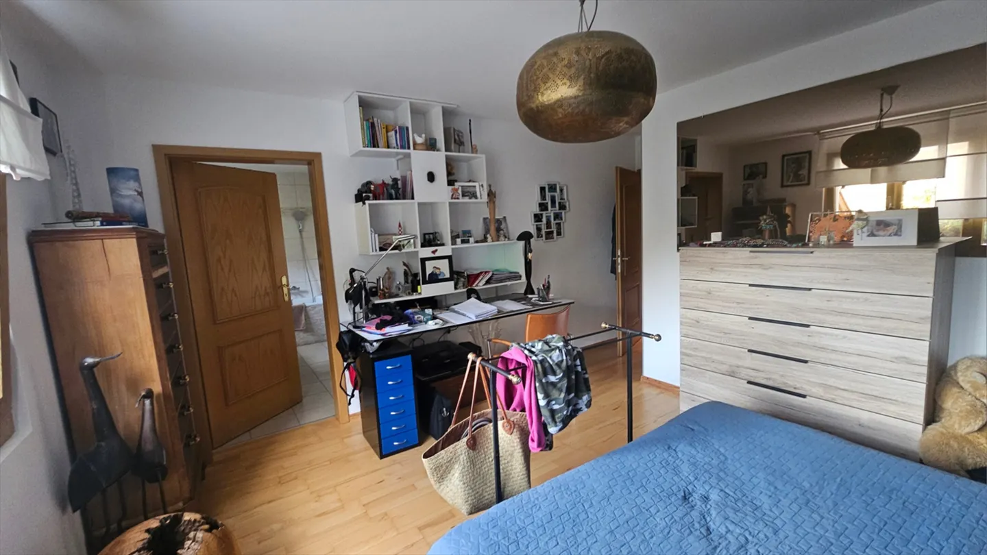 Komfortable 3,5 Zimmer mit Garten - Authentizität und Modernität in Gruyère - Foto 6 von 10