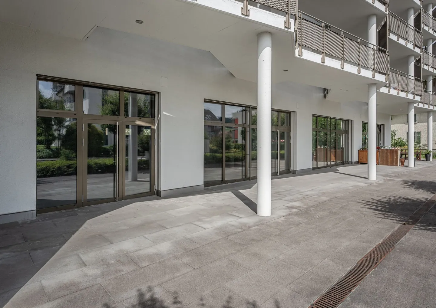 Spazio commerciale Dorfstrasse | 93 m² - Foto 1 di 16