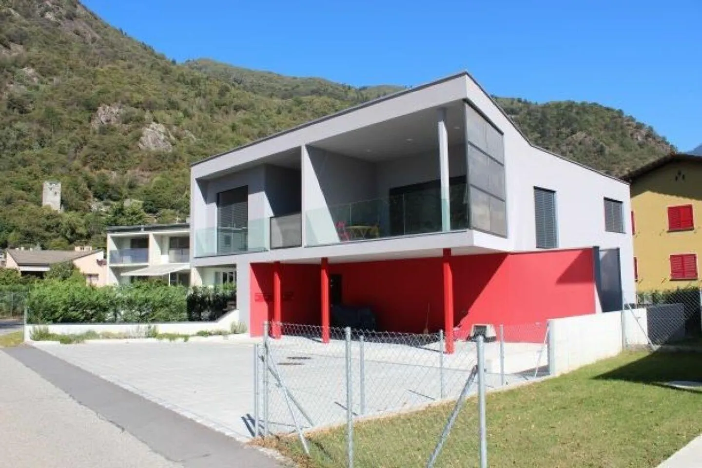 Appartamento moderno a San Vittore - Foto 2 di 16