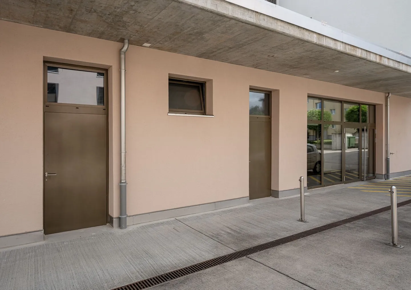 Retail Space Dorfstrasse | 93 m² - Photo 6 of 14