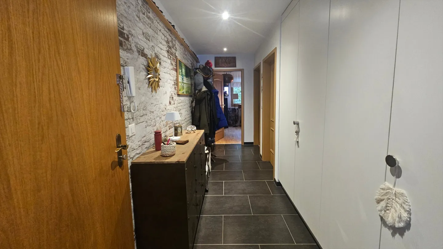 Komfortable 3,5 Zimmer mit Garten - Authentizität und Modernität in Gruyère - Foto 8 von 10