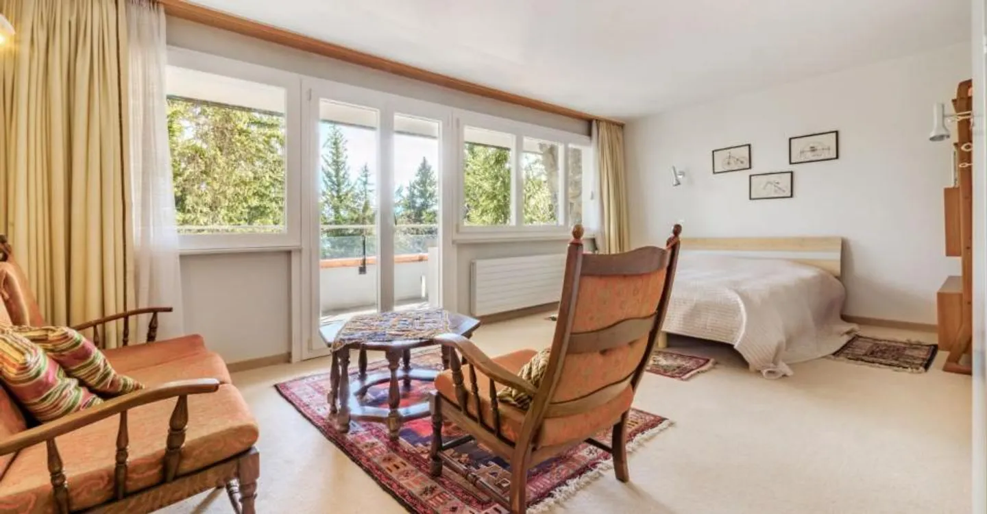 Extraordinary Property - Villa in Preferred Location - Photo 9 of 12