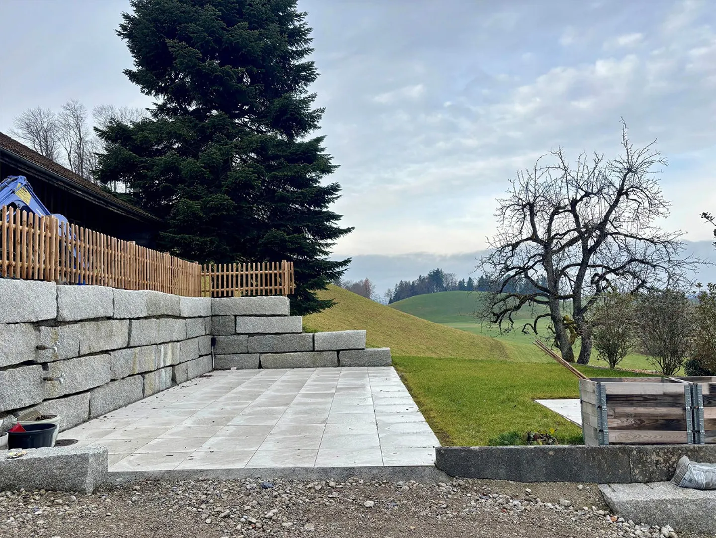 Wohnen mit Geschichte - stilvoll renoviert, naturnah & ruhig - Foto 14 von 16