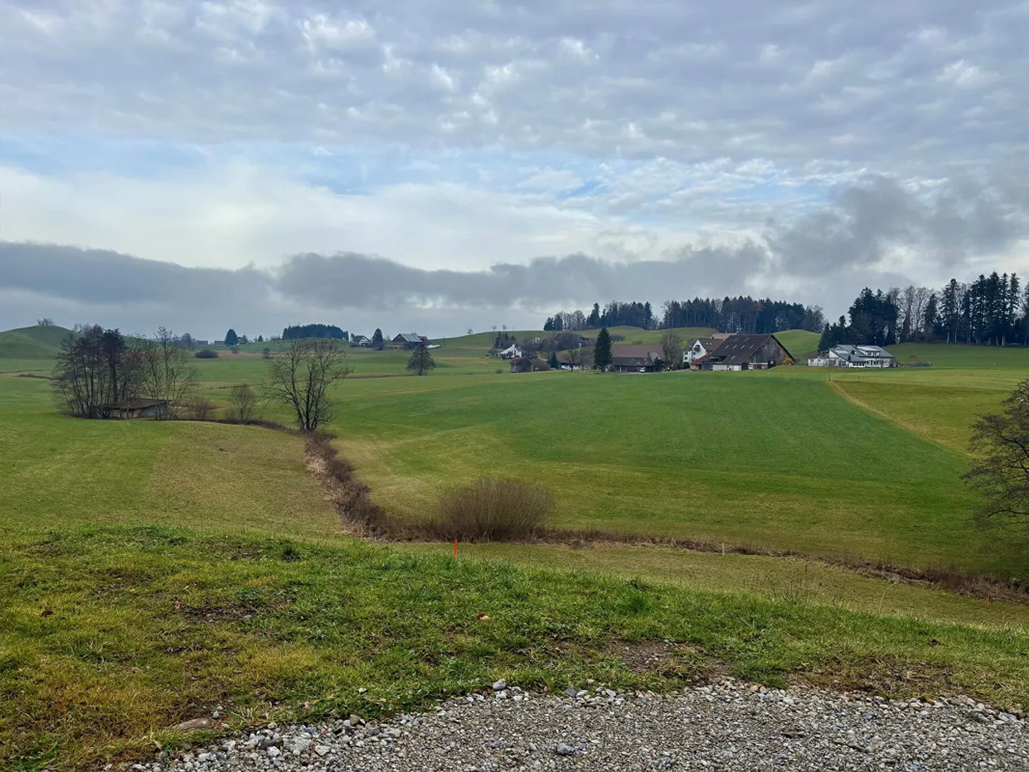 Wohnen mit Geschichte - stilvoll renoviert, naturnah & ruhig - Foto 15 von 16