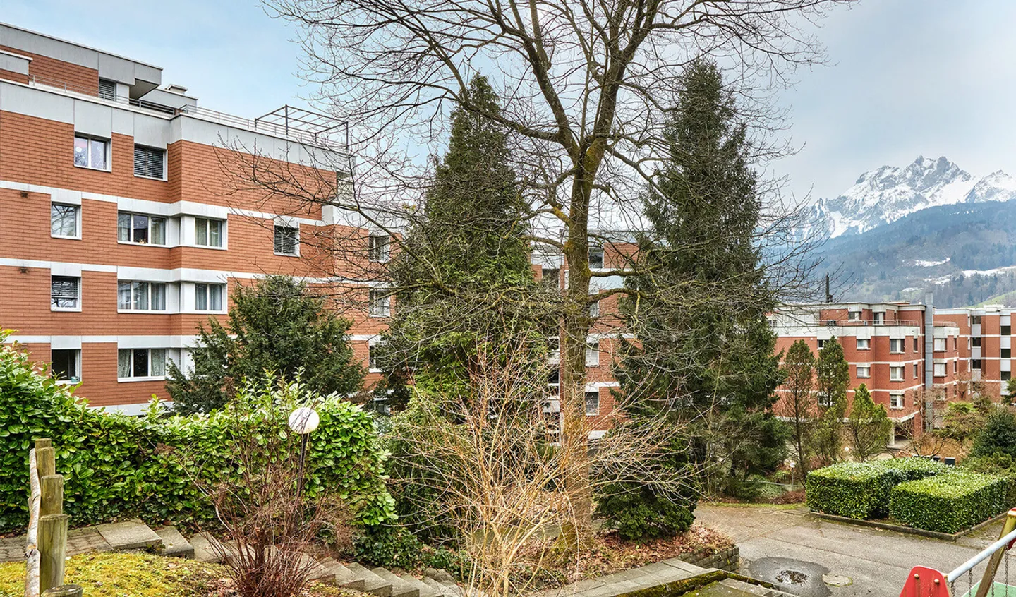 Zentrumsnah wohnen: helle 4.5-Zimmer-Wohnung mit Balkon - Foto 1 von 8