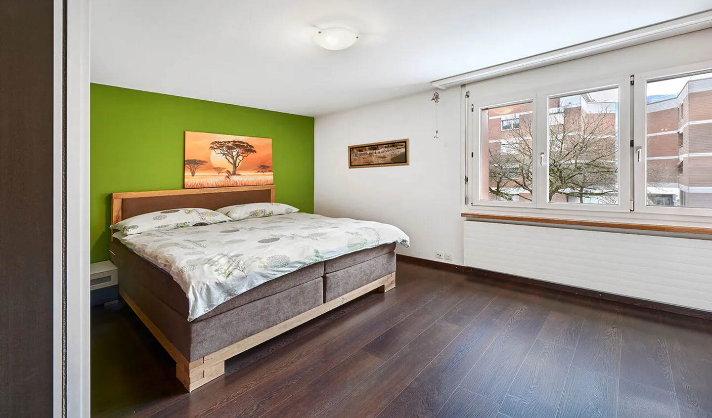 Zentrumsnah wohnen: helle 4.5-Zimmer-Wohnung mit Balkon - Foto 5 von 8