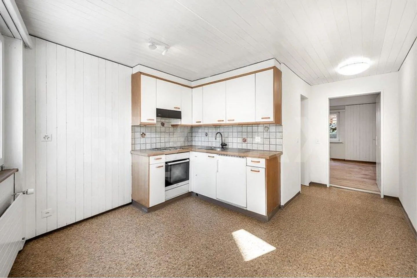 Casa plurifamiliare con quattro appartamenti - Foto 2 di 13