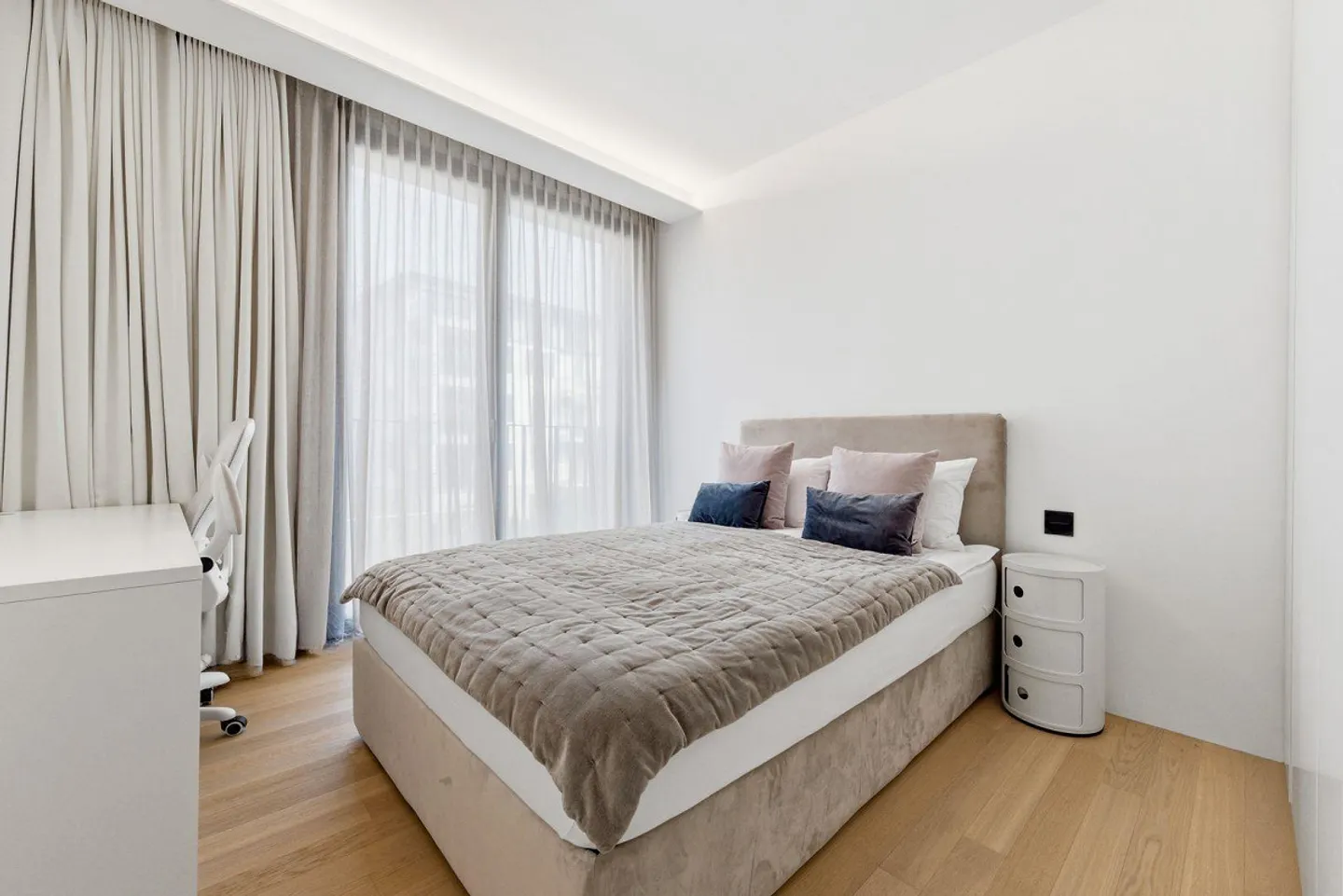 Contemporary Elegance just steps from Parco Ciani and the... - Photo 7 of 11