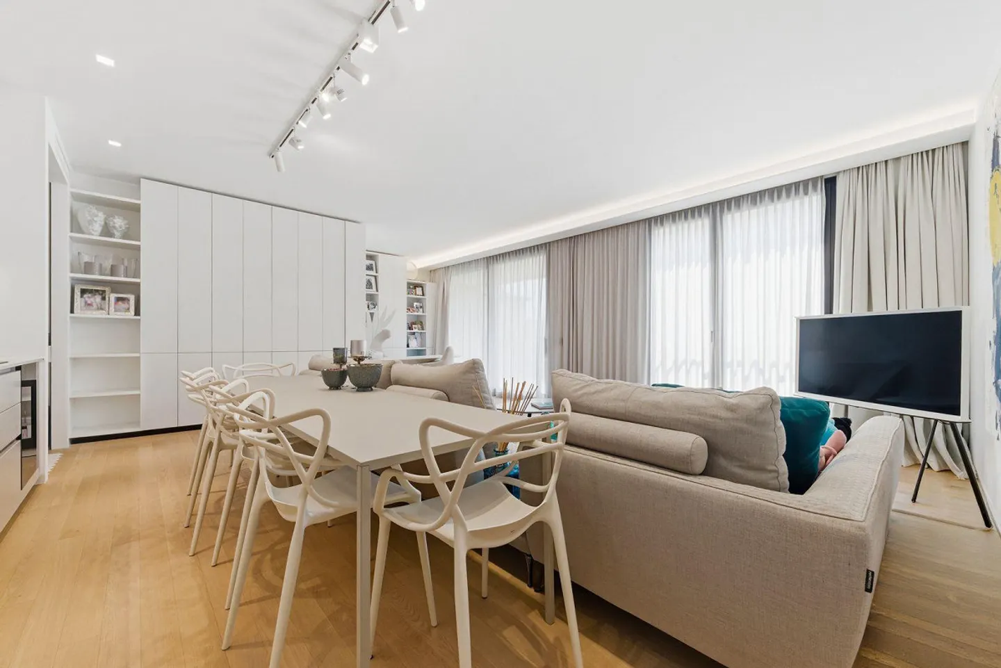 Contemporary Elegance just steps from Parco Ciani and the... - Photo 8 of 11