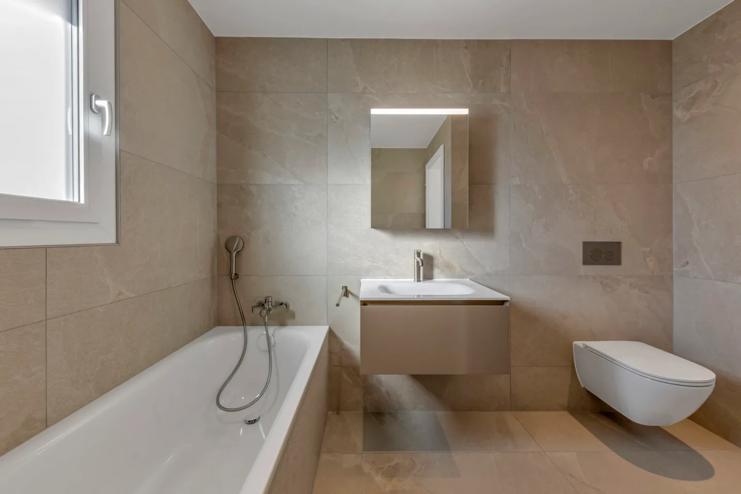 Villa mitoyenne de 5.5 pièces à Lentigny - Photo 10 sur 13