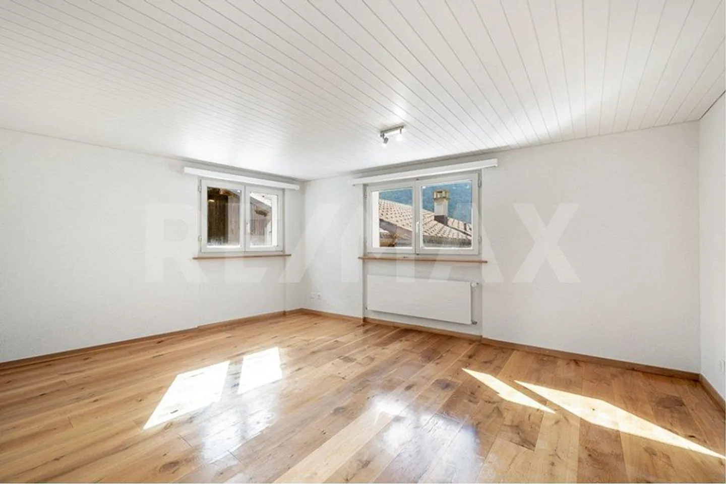 Casa plurifamiliare con quattro appartamenti - Foto 9 di 13