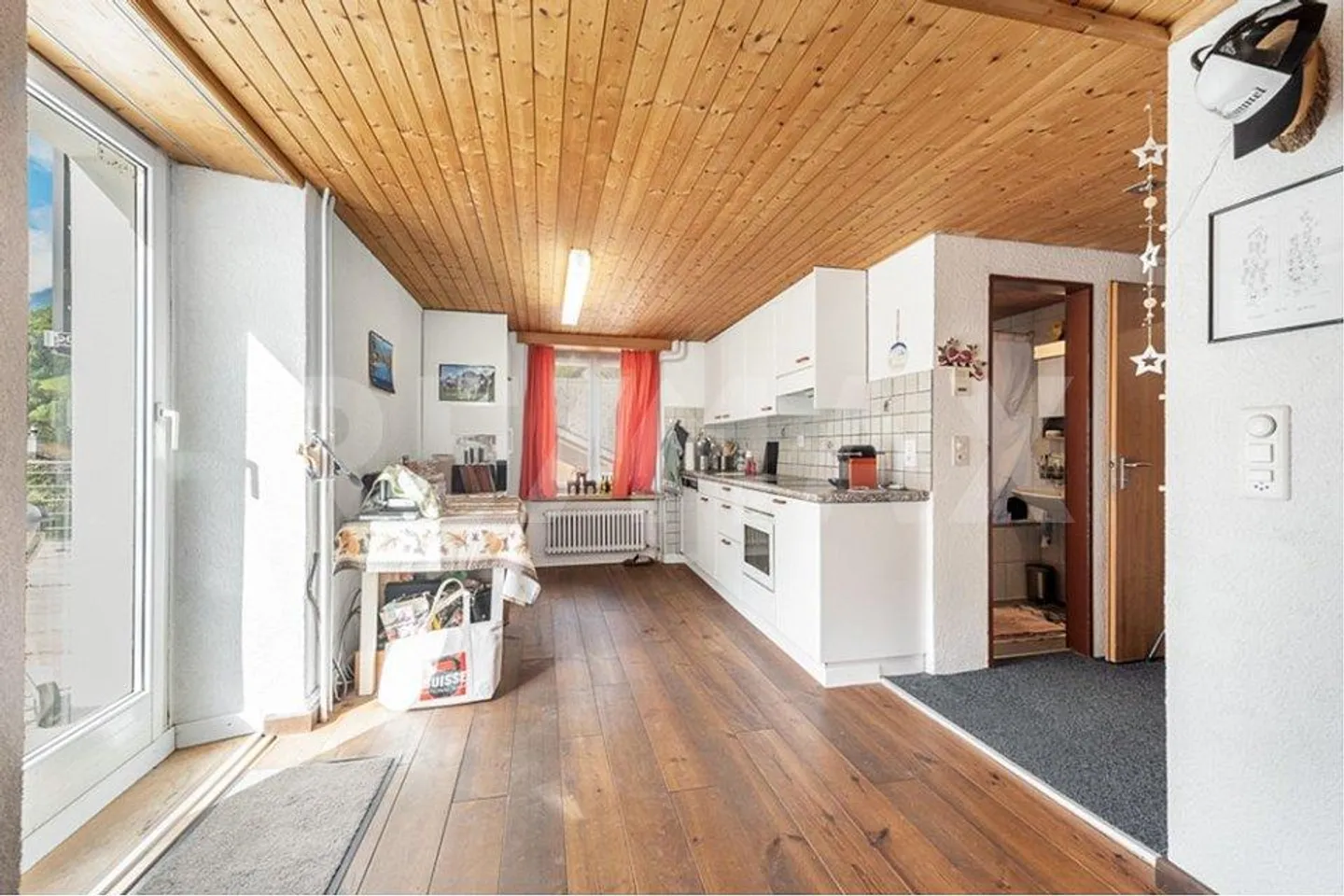 Casa plurifamiliare con quattro appartamenti - Foto 10 di 13