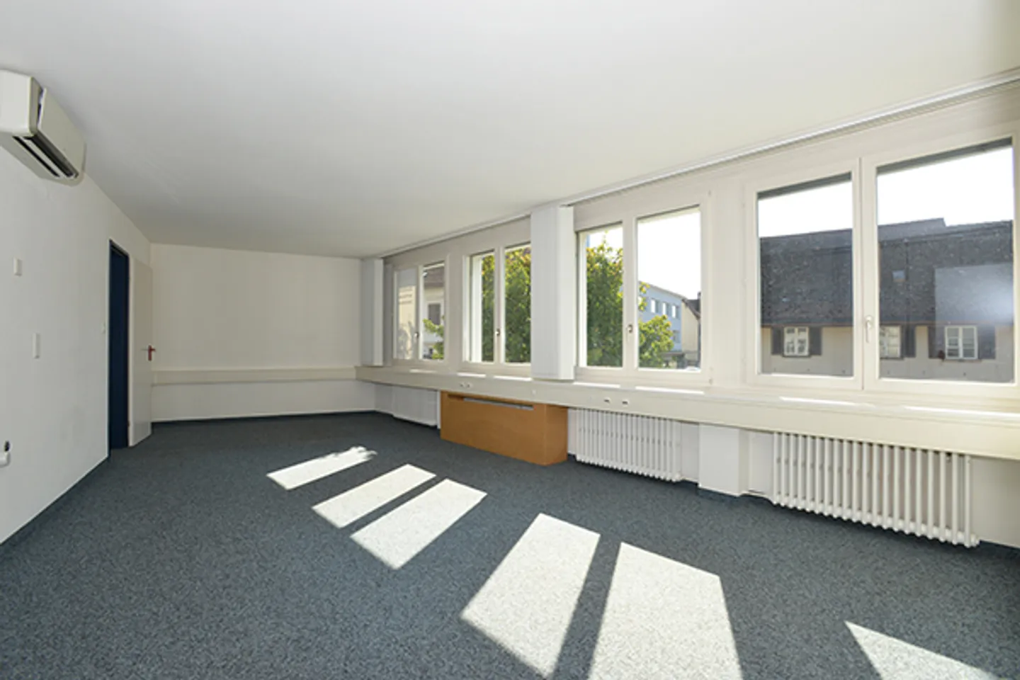 Espace de pratique/bureau dans un emplacement de choix - Photo 5 sur 11