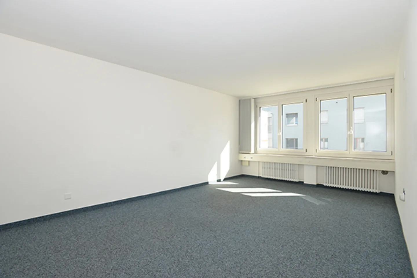 Espace de pratique/bureau dans un emplacement de choix - Photo 6 sur 11