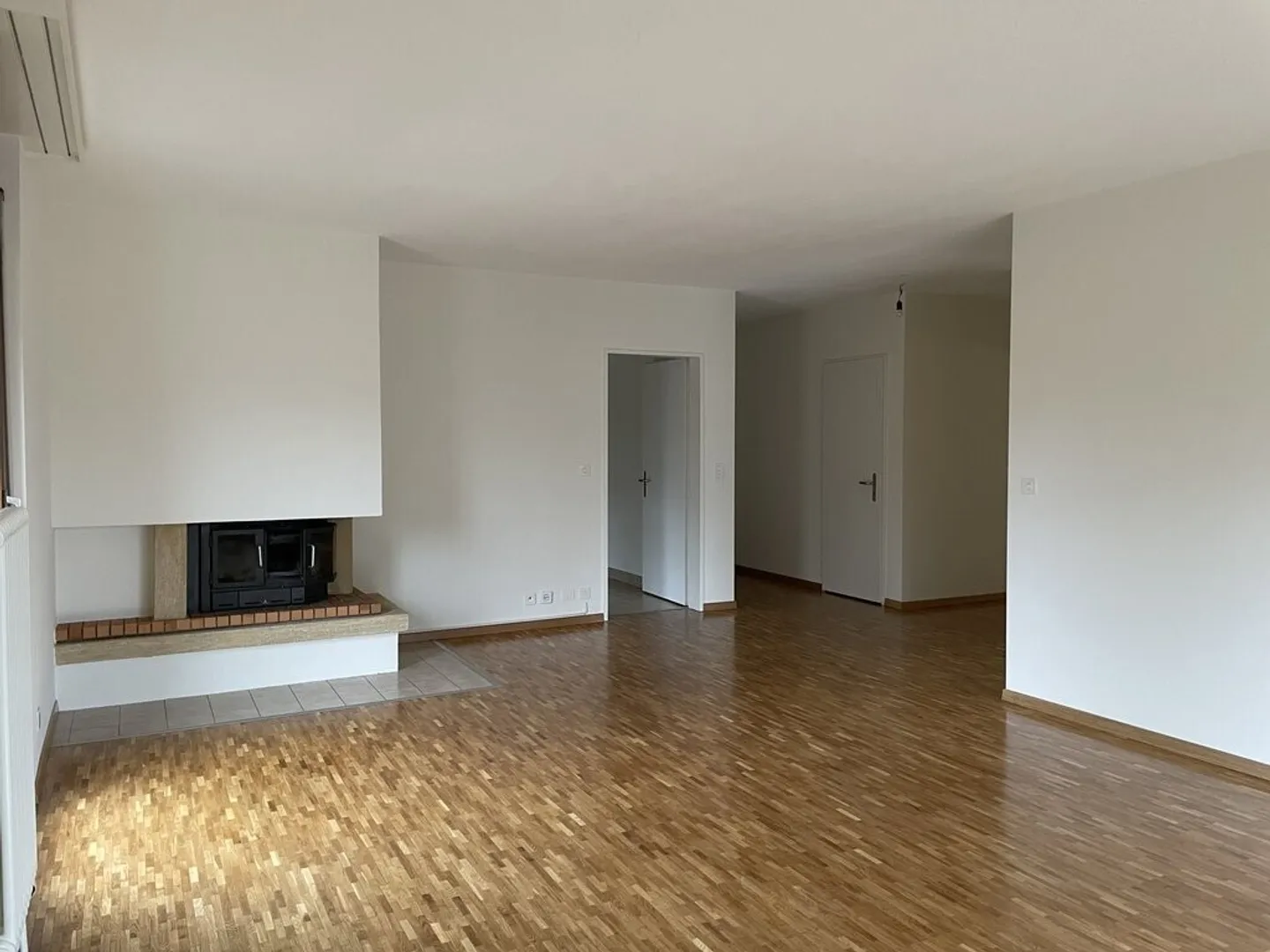 Wunderschöne Wohnung in einem ruhigen Viertel! - Foto 4 von 8