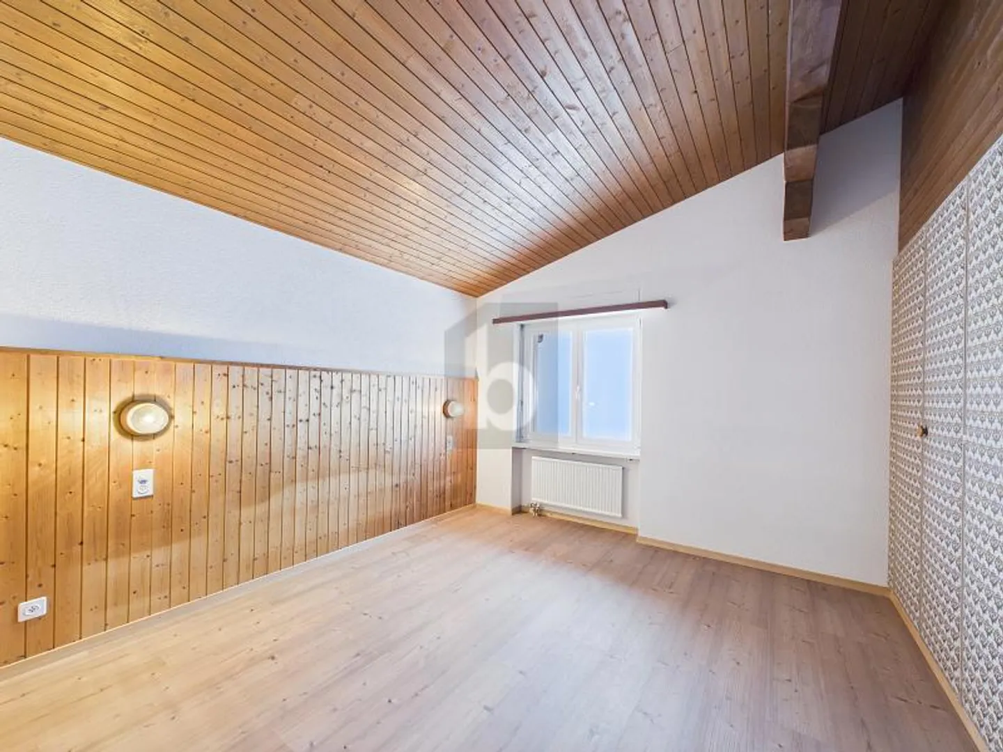 DREAM VIEW & RUSTIC CHARM - Photo 2 of 6