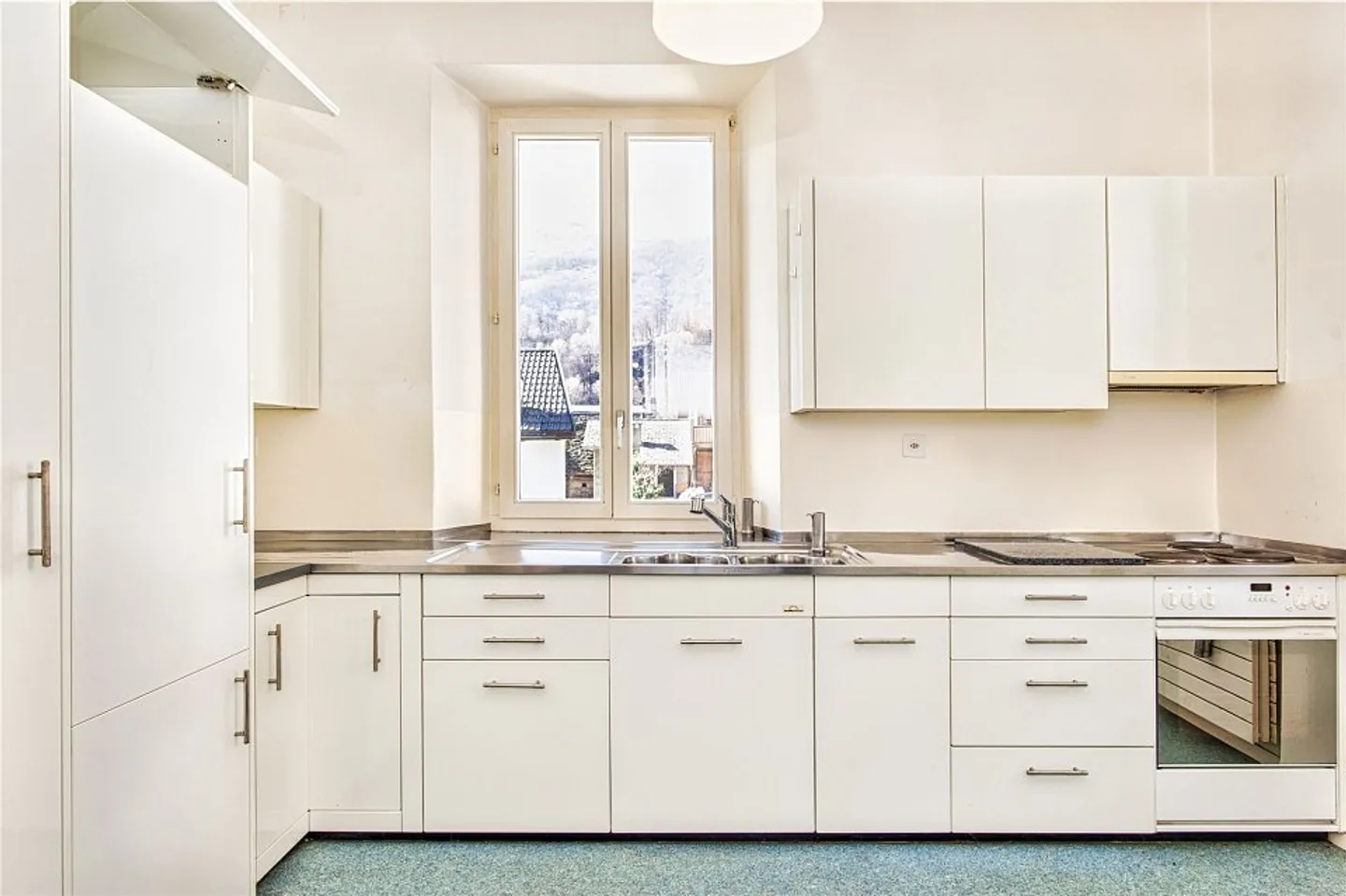 Haus mit drei Wohnungen - Foto 9 von 14