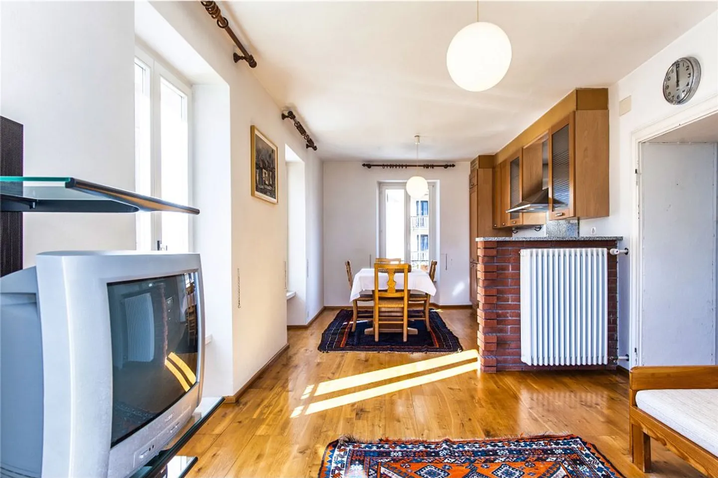 Haus mit drei Wohnungen - Foto 12 von 14