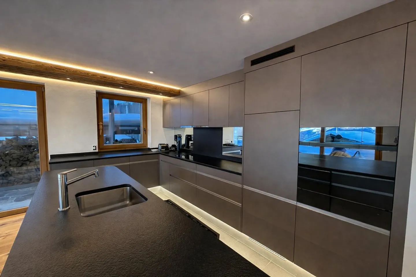 LAST CHANCE - new apartments in a second residence - Dixence Resort complex - Photo 3 of 13