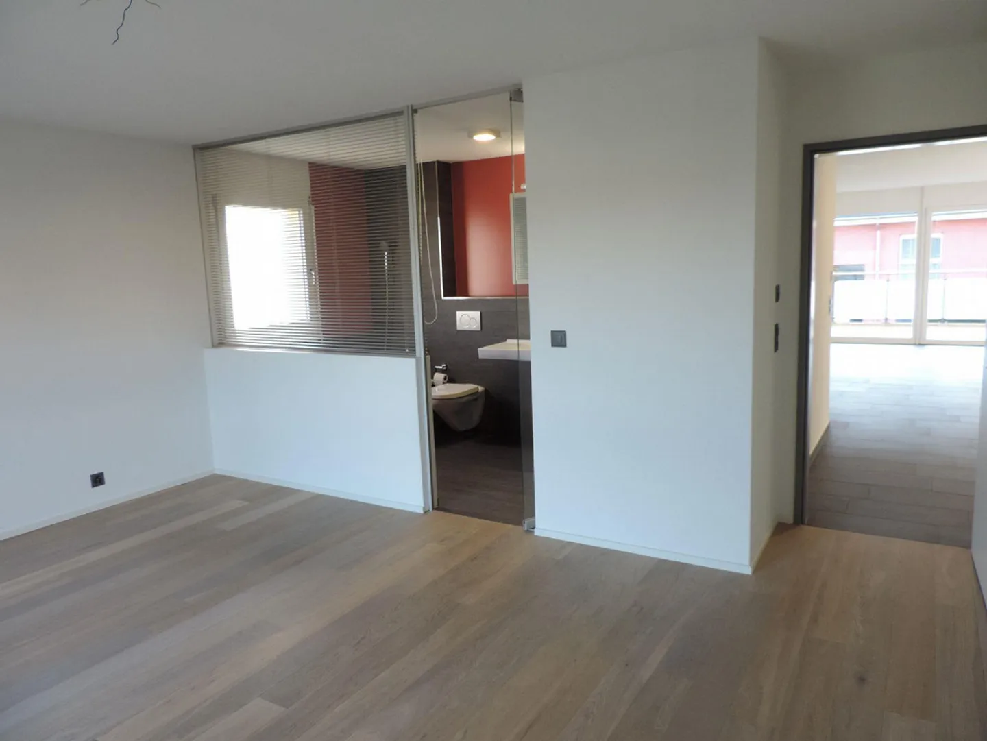Appartamento moderno di 4,5 stanze al 1° piano - Foto 6 di 10