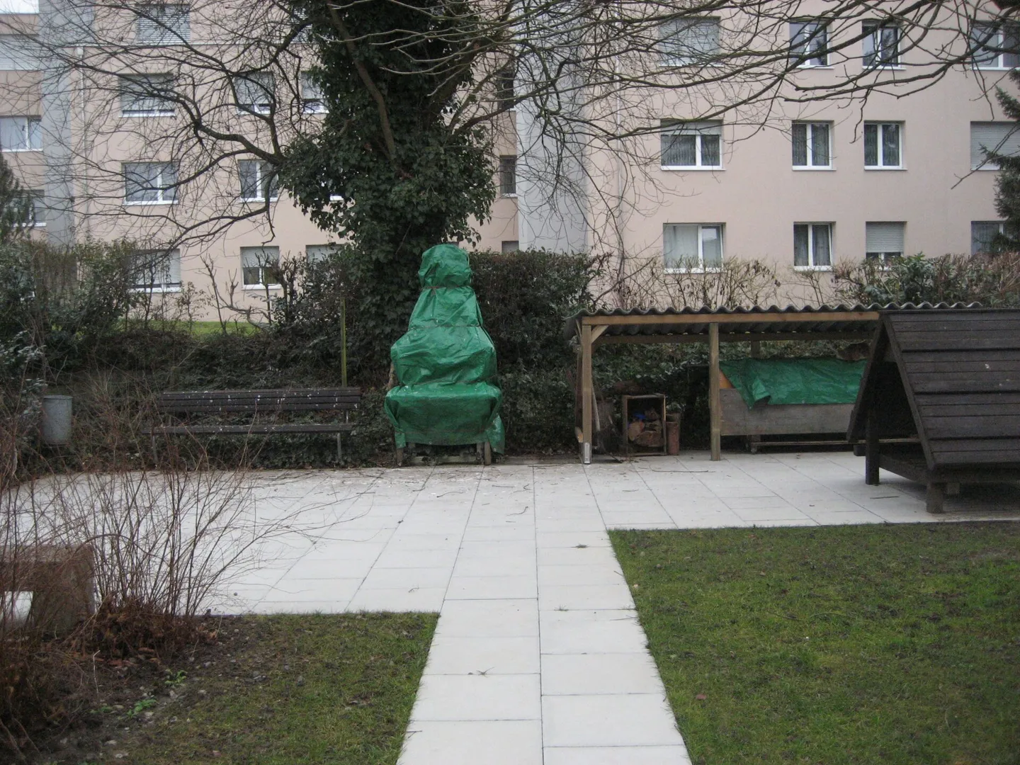 Grosszügige, helle Wohnung im ruhigem Wohnquartier - Foto 3 von 9