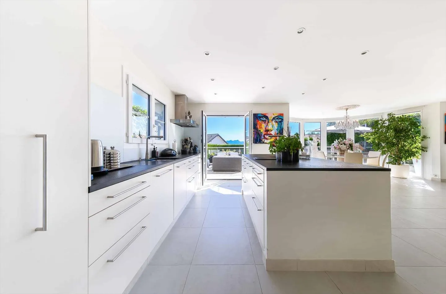 Very beautiful detached house with pool and spa - Photo 7 of 13