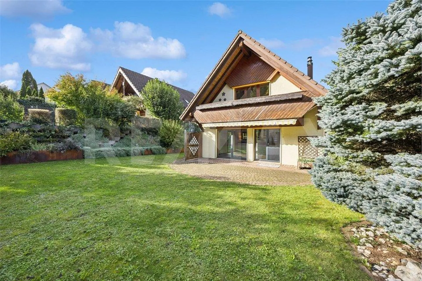 Casa 5.5 stanze - Foto 1 di 13