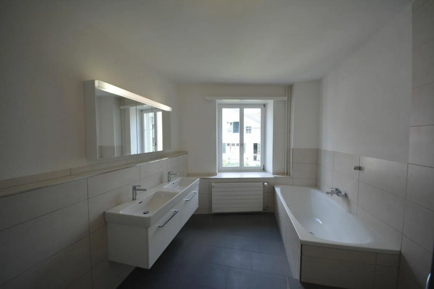 Prima occupazione: Appartamento recentemente ristrutturato in un affascinante edificio storico - Foto 7 di 14