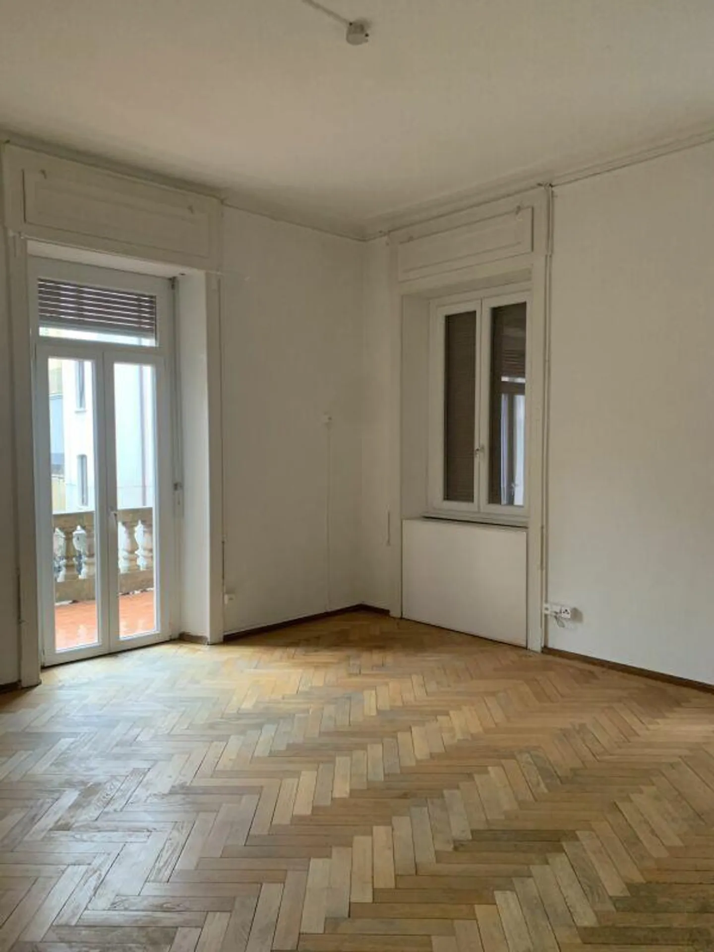 APPARTAMENTO DI 6 LOCALI NEL CUORE DI LUGANO - Foto 6 di 8