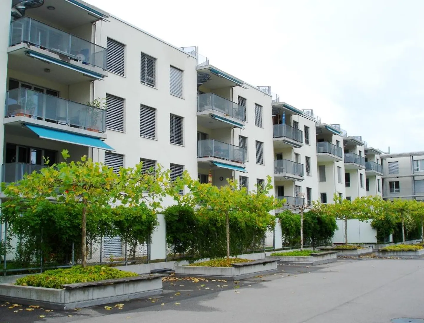 Einstellhallenplatz am Steinhof 5 in Burgdorf zu vermieten - Foto 1 von 1