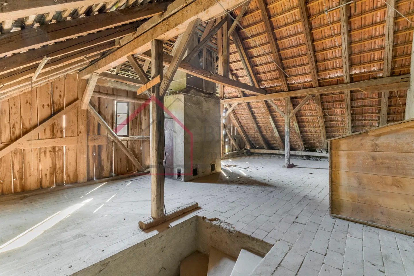 FATTORIA DA TRASFORMARE DI 5.5 STANZE - Foto 6 di 13