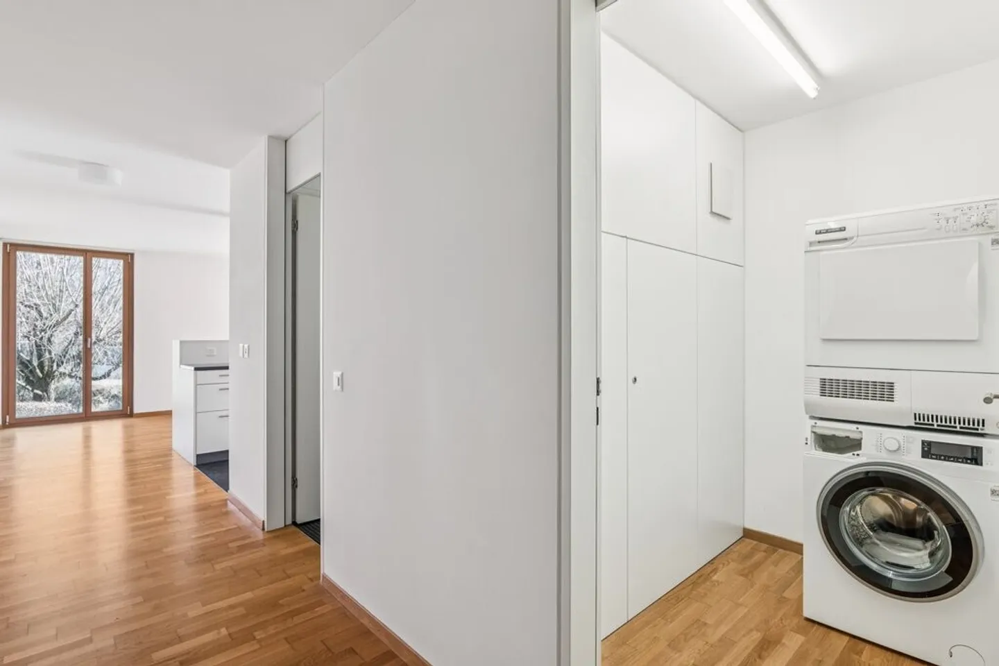 Appartamento moderno 3.5 locali a Biel - Foto 4 di 12